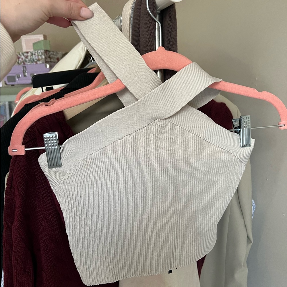 babaton crossed neck crop top